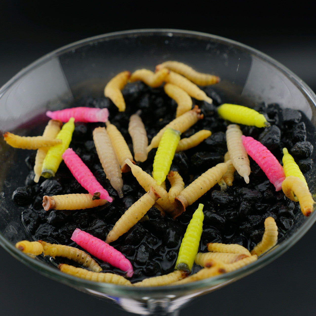 Q8 HybrAlive Wax-E’s – Artificial Waxworm Fishing Baits